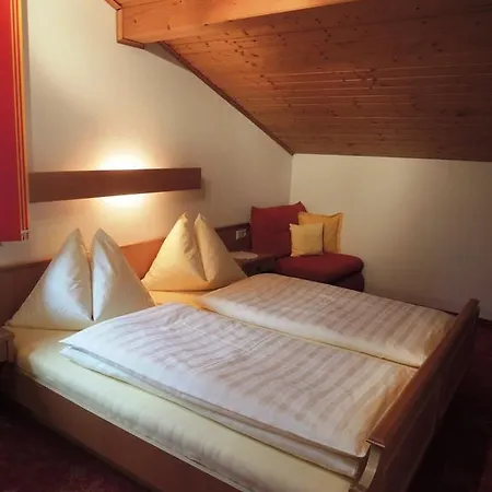 Apartament Haus Carina